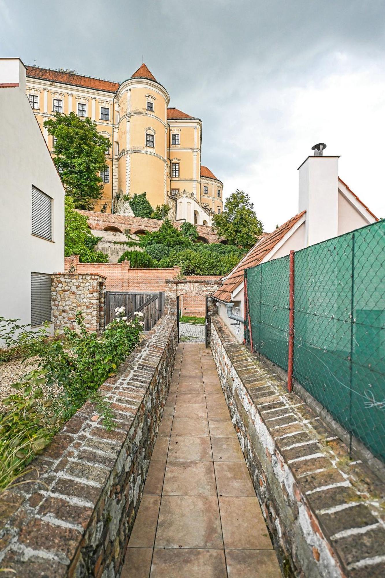 Boutique Apartman Mikulov Exterior foto